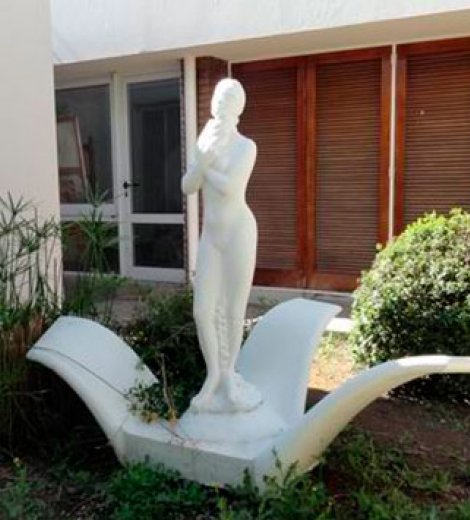 Con cuerpo de mujer